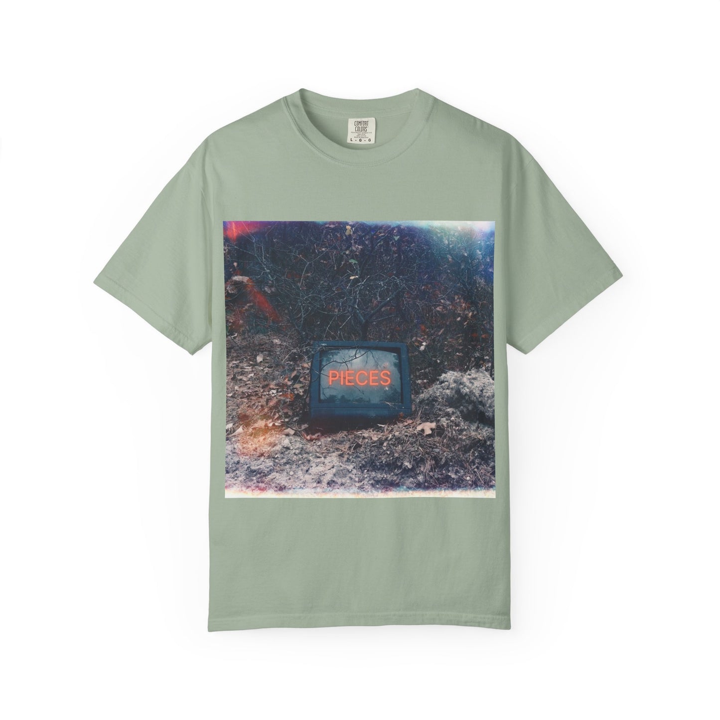 Vintage TV 'Pieces' Graphic T-Shirt