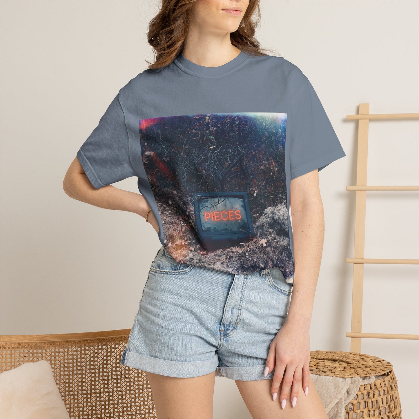 Vintage TV 'Pieces' Graphic T-Shirt