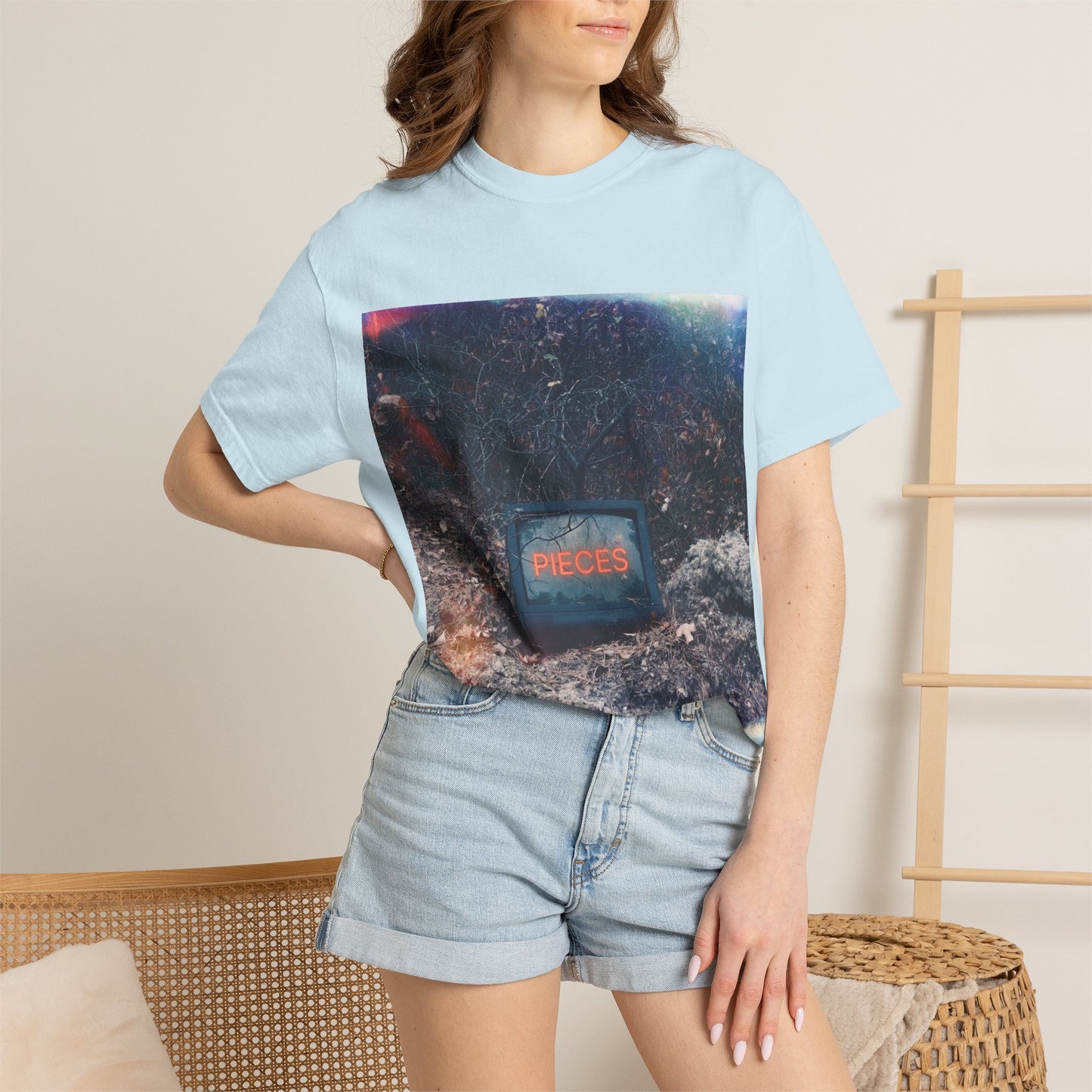 Vintage TV 'Pieces' Graphic T-Shirt