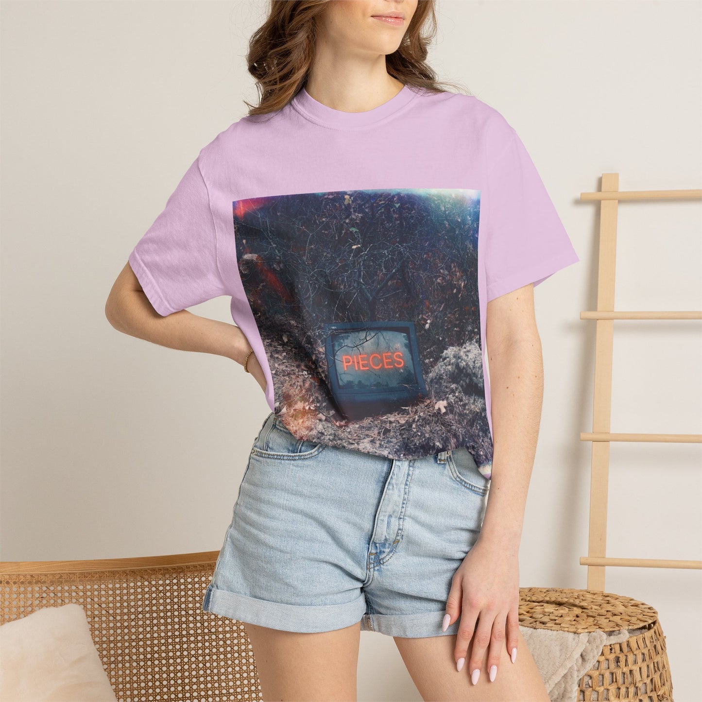 Vintage TV 'Pieces' Graphic T-Shirt